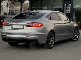 Ford Fusion foto 3