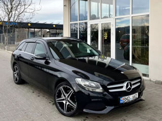 Mercedes C-Class foto 3