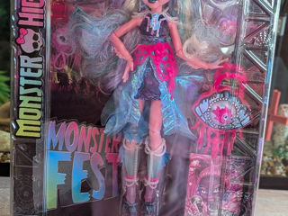 Monster High. Lagoona Blue Monster fest păpușă nouă foto 1