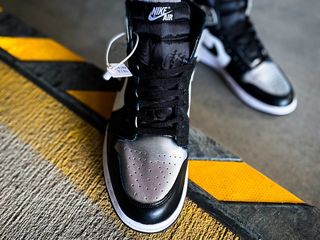 Nike Air Jordan 1 Retro High Black/Silver Unisex foto 7