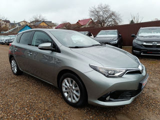 Toyota Auris foto 2