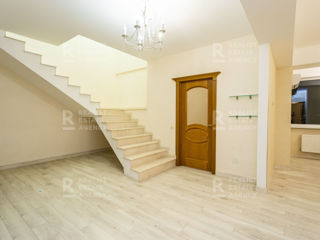 Apartament cu 4 camere, 156 m², Buiucani, Chișinău foto 7