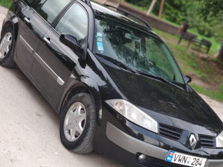 Renault Megane foto 2