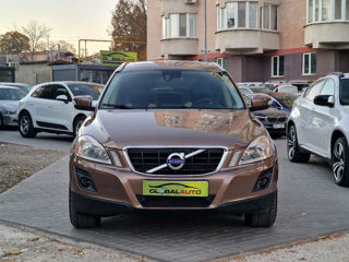 Volvo XC60 foto 2