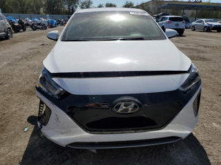 Hyundai IONIQ foto 2