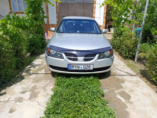 Nissan Almera foto 4