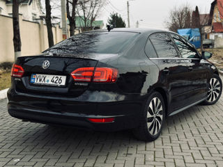 Volkswagen Jetta foto 5