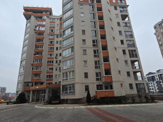 Apartament cu 3 camere, 92 m², Botanica, Chișinău