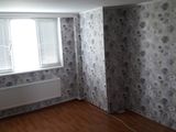 Vind apartament cu o odaie foto 1