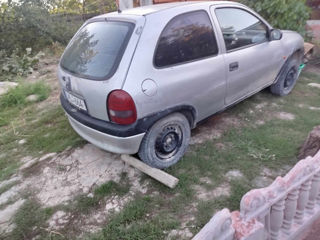 Opel Corsa foto 4