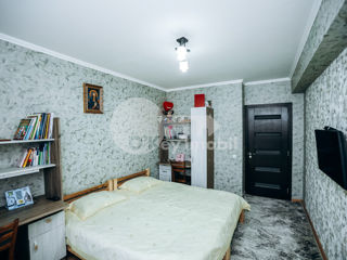 Apartament cu 2 camere, 71 m², Botanica, Chișinău foto 5