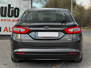 Ford Mondeo foto 5