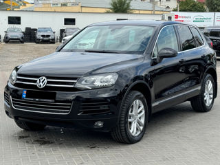 Volkswagen Touareg foto 1