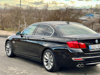 BMW 5 Series foto 6