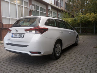 Toyota Auris foto 3