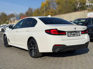 BMW 5 Series foto 4