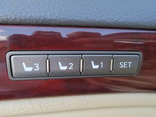 Lexus LS Series foto 14