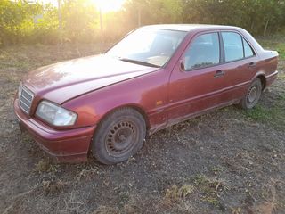 Piese mercedes W202 C220 diesel, c180 benzin foto 1