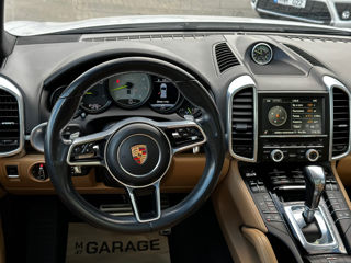 Porsche Cayenne foto 11