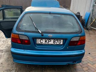 Nissan Almera foto 2