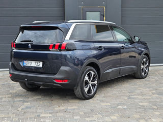 Peugeot 5008 фото 3