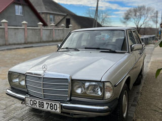 Mercedes Series (W123)