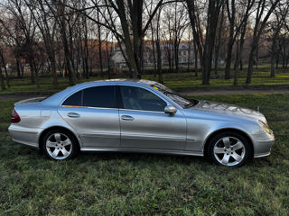 Mercedes E-Class foto 8