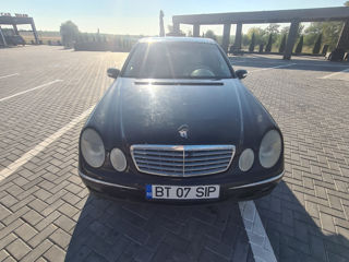 Mercedes E-Class foto 8