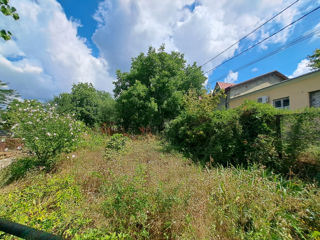 Vind teren pentru construcții in centrul comunei Ciorescu. foto 1