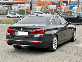 BMW 5 Series foto 4