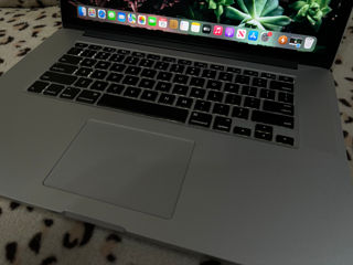 MacBook Pro 15" 2015/i7/16GB foto 4