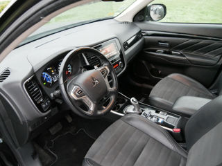 Mitsubishi Outlander foto 5