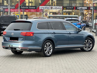 Volkswagen Passat foto 4