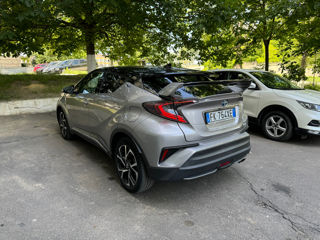 Toyota C-HR foto 4