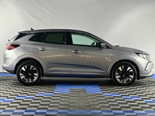 Opel Grandland X foto 2