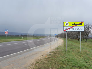 Teren pu constructii traseul Chisinau Balti, cu toate comunicatiile foto 1