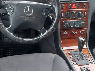 Mercedes E-Class foto 8