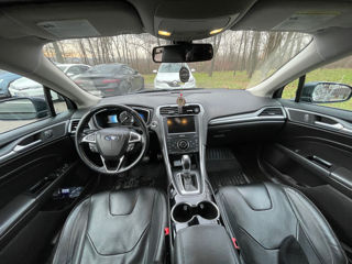 Ford Fusion foto 8