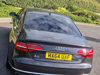 Audi A8 foto 4