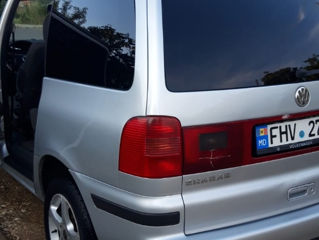 Volkswagen Sharan foto 8