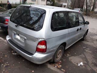 KIA Carnival foto 3