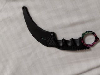 Vând Karambit foto 3