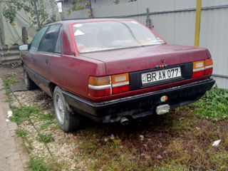 Audi 100 foto 2