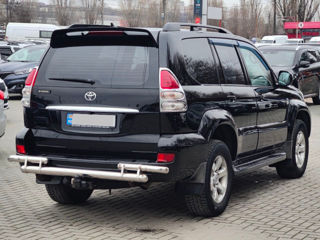 Toyota Land Cruiser Prado foto 3