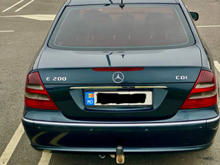 Mercedes E-Class foto 3