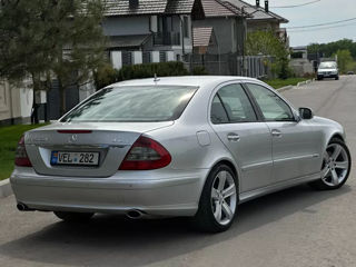 Mercedes E-Class foto 4