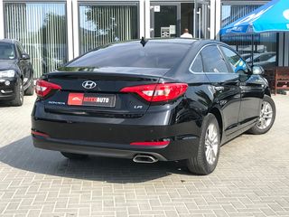 Hyundai Sonata foto 5