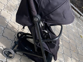 Продам прогулочную коляску Cybex Beezy