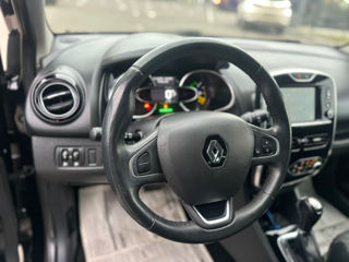 Renault Clio foto 13