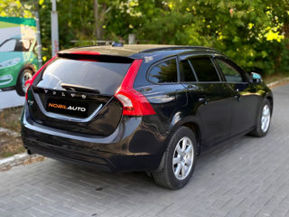 Volvo V60 foto 5